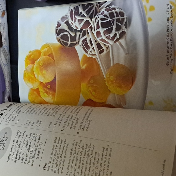 🆕️ Baby Cakes Purple Cake Pop Maker Lot w/ Cookbook Tray Unicorn Pop Mold - Picture 10 of 10